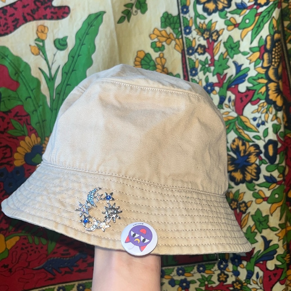 Bucket Hat